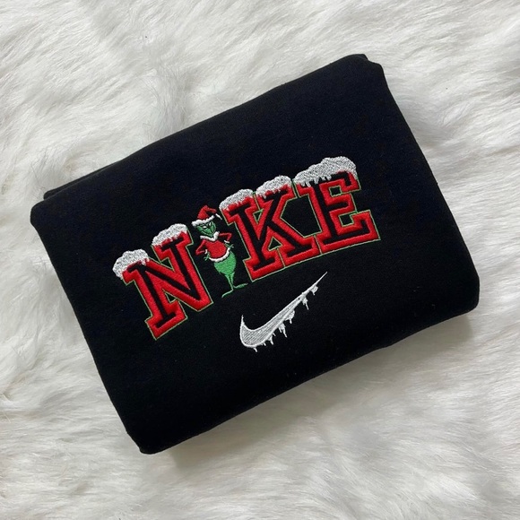 COPY - 🎄☃️LIMITED EDITING- CHRISTMAS EDITION
GRINCH EMBROIDERED SWEATSHIRT🎁 - Picture 1 of 3